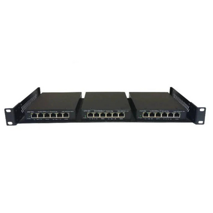 Drei Dualcomm Dual-Link/Dual-Mode Failsafe 10/100/1000Base-T ETAP-5203 Network TAP auf einem Rack